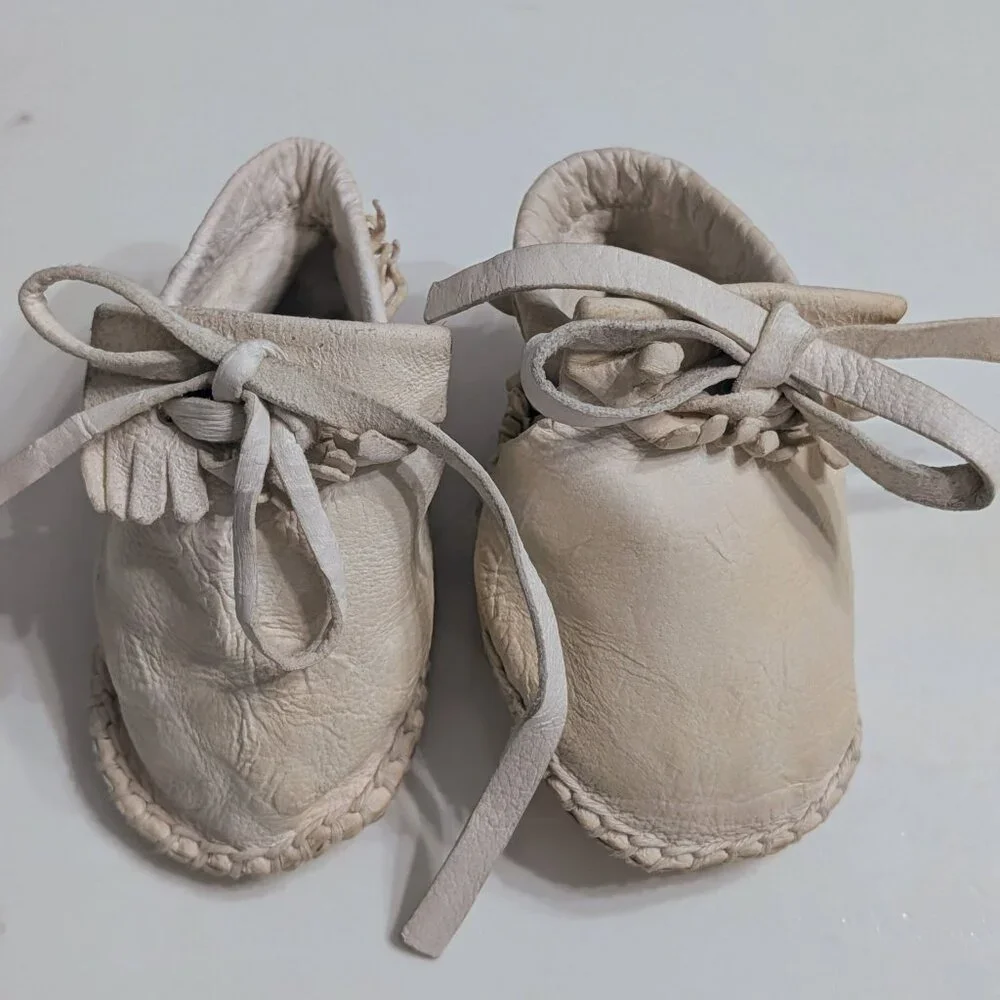 VTG White Leather Moccasin Baby Crib Shoes Sz 1 Infant Walker 0–3 Months Laces